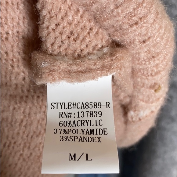 Dreamers- Color Block Sweater - Picture 6 of 6